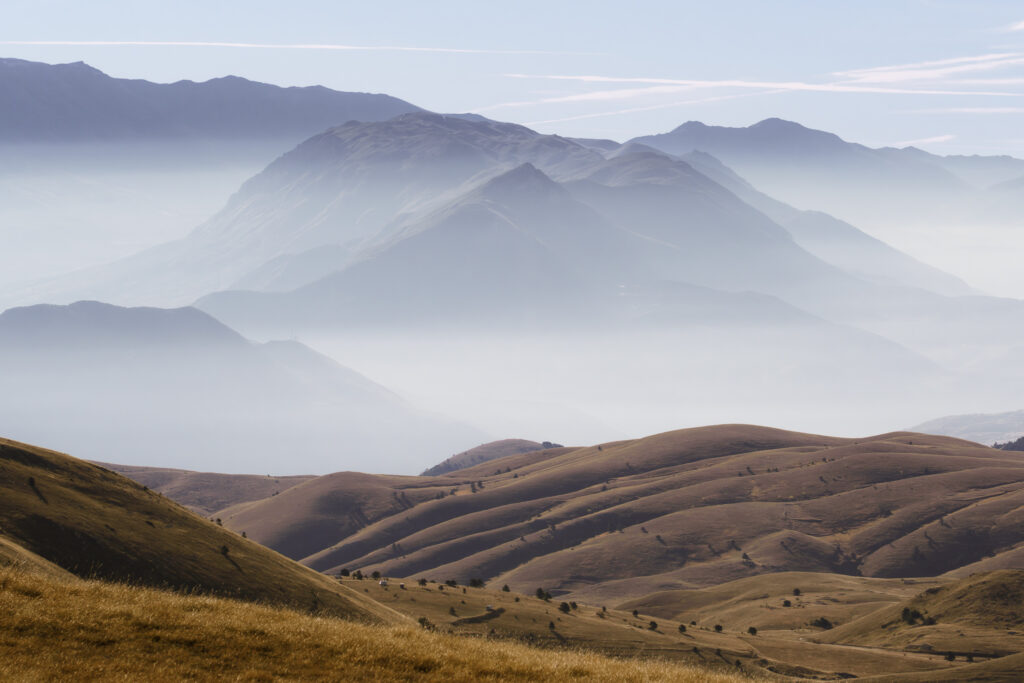 Vista dai dintorni della Cima di Faiete (Barisciano, L'Aquila). Ottobre 2025.